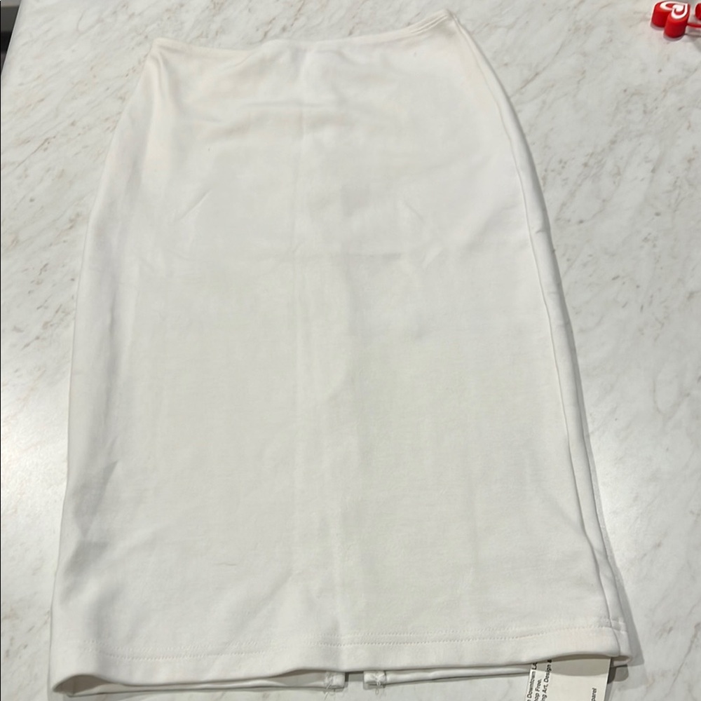 Elegant White Pencil Skirt